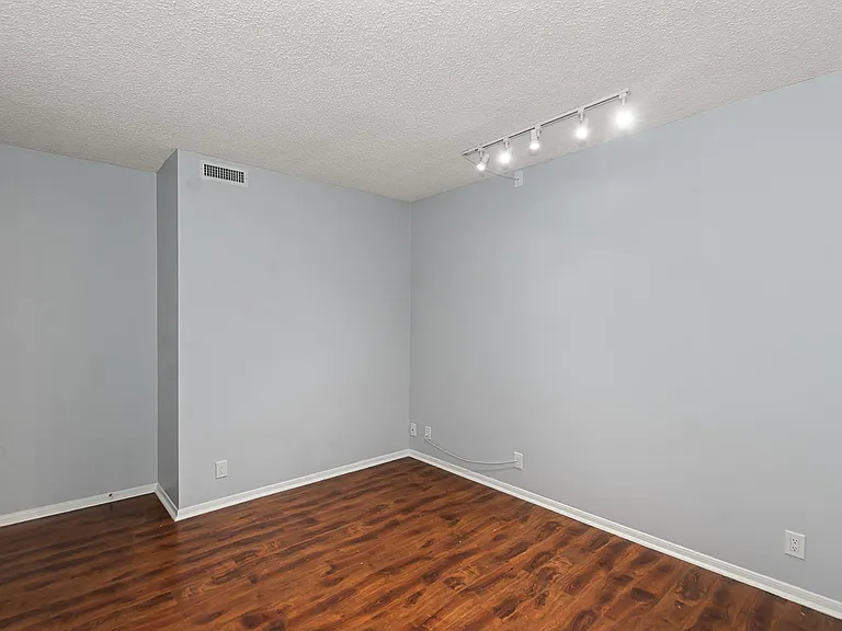 661 Bering Dr #504 — Photo 21