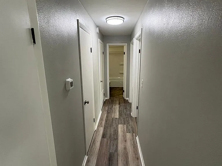 Peoria Place Apartments — Photo 15