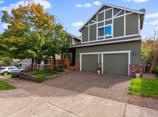 15734 SE Hawk Ct, Portland, OR 97236