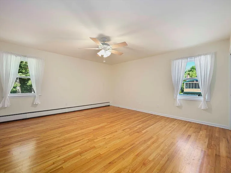 5 Dorchester Ave — Photo 12