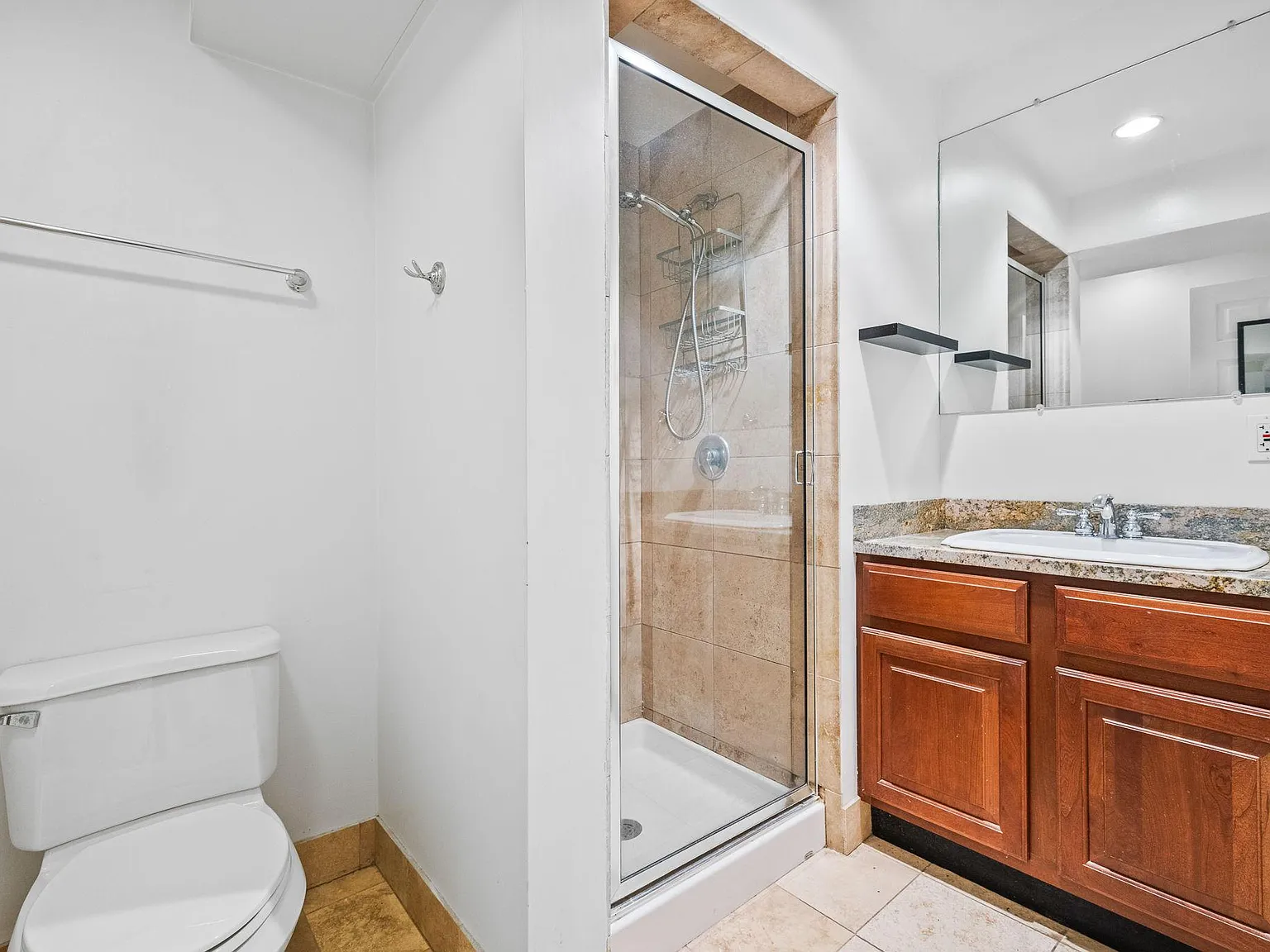 2 bed, 800 sqft, $3,250 — Photo 4