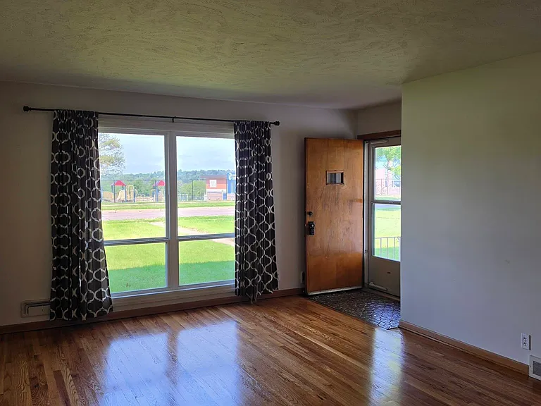 1201 Robertson Dr #1203 — Photo 3