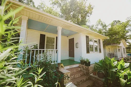 1017 Marble St Photo 1