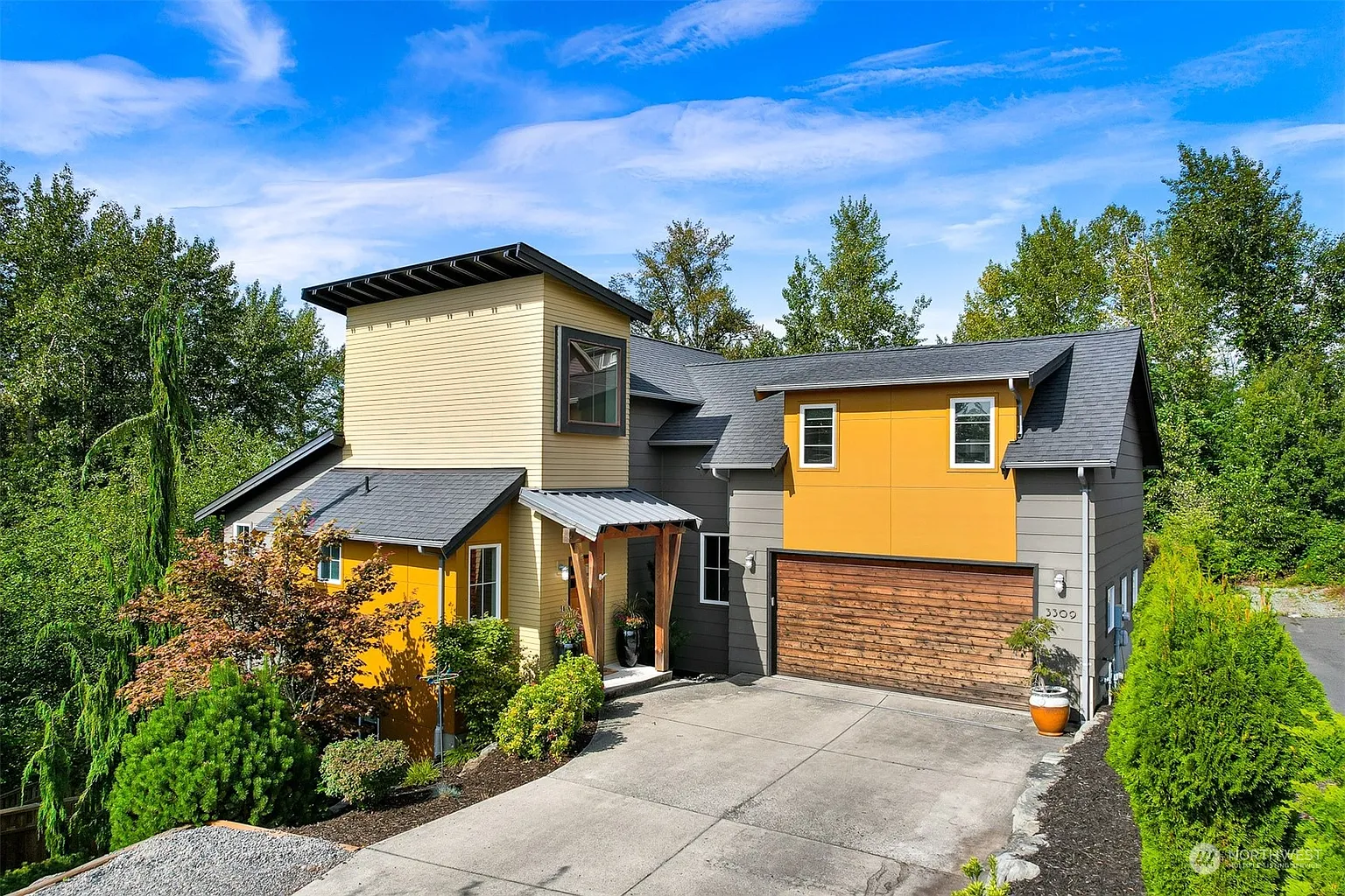 3309 Sydney Court photo 1