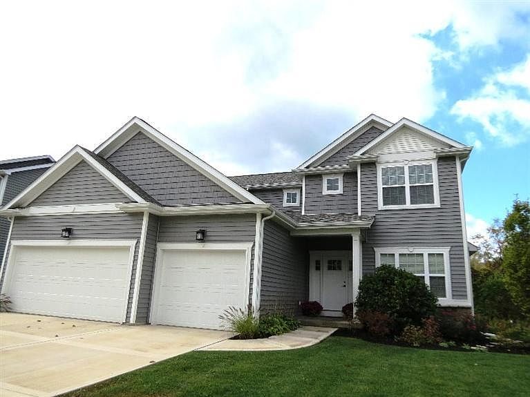 1st image of 834 E Shakespeare Dr