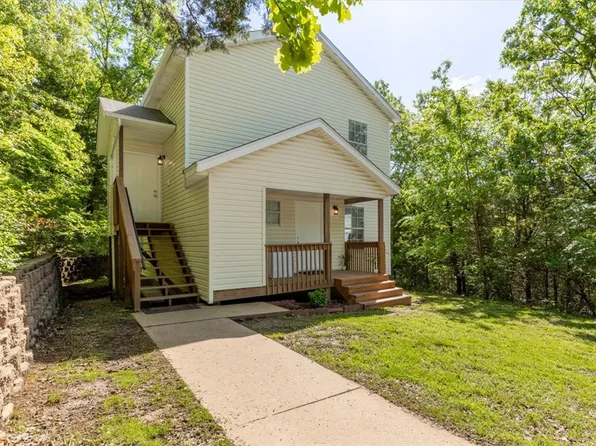 1502 E 5th St, Fayetteville, AR 72701