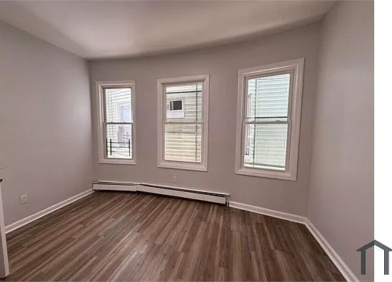 140 Johnson Ave #1 — Photo 1