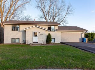 2130 47th St E, Inver Grove Heights, MN 55077