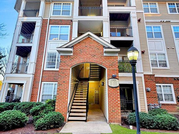 2nd image of 12921 Centre Park Cir APT 206