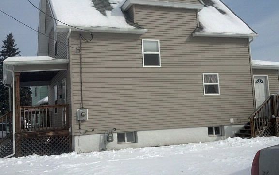 2nd image of 213 Park Ave