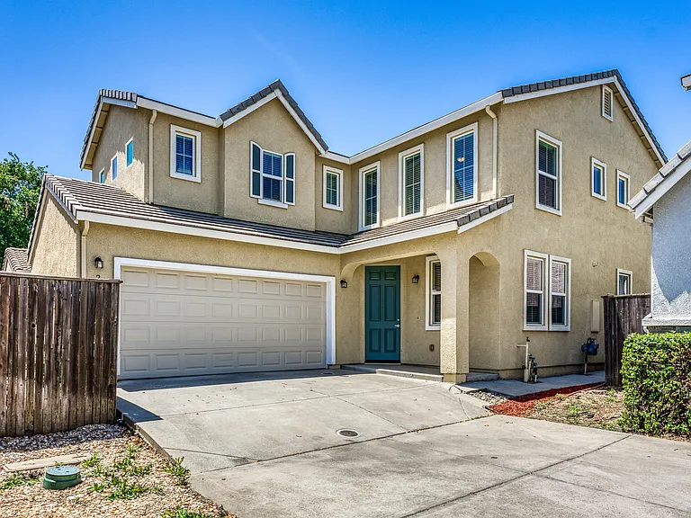 241 Picasso Cir — Photo 19