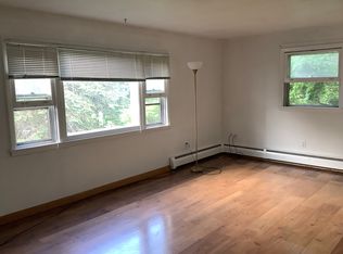 43 East Ter APT 2, South Burlington, VT 05403