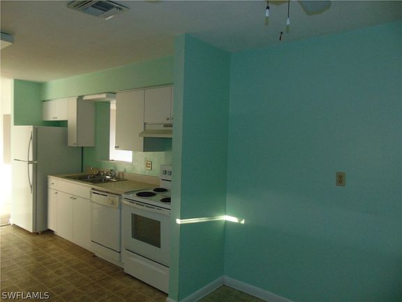 4th image of 336 Fleetwood Ave