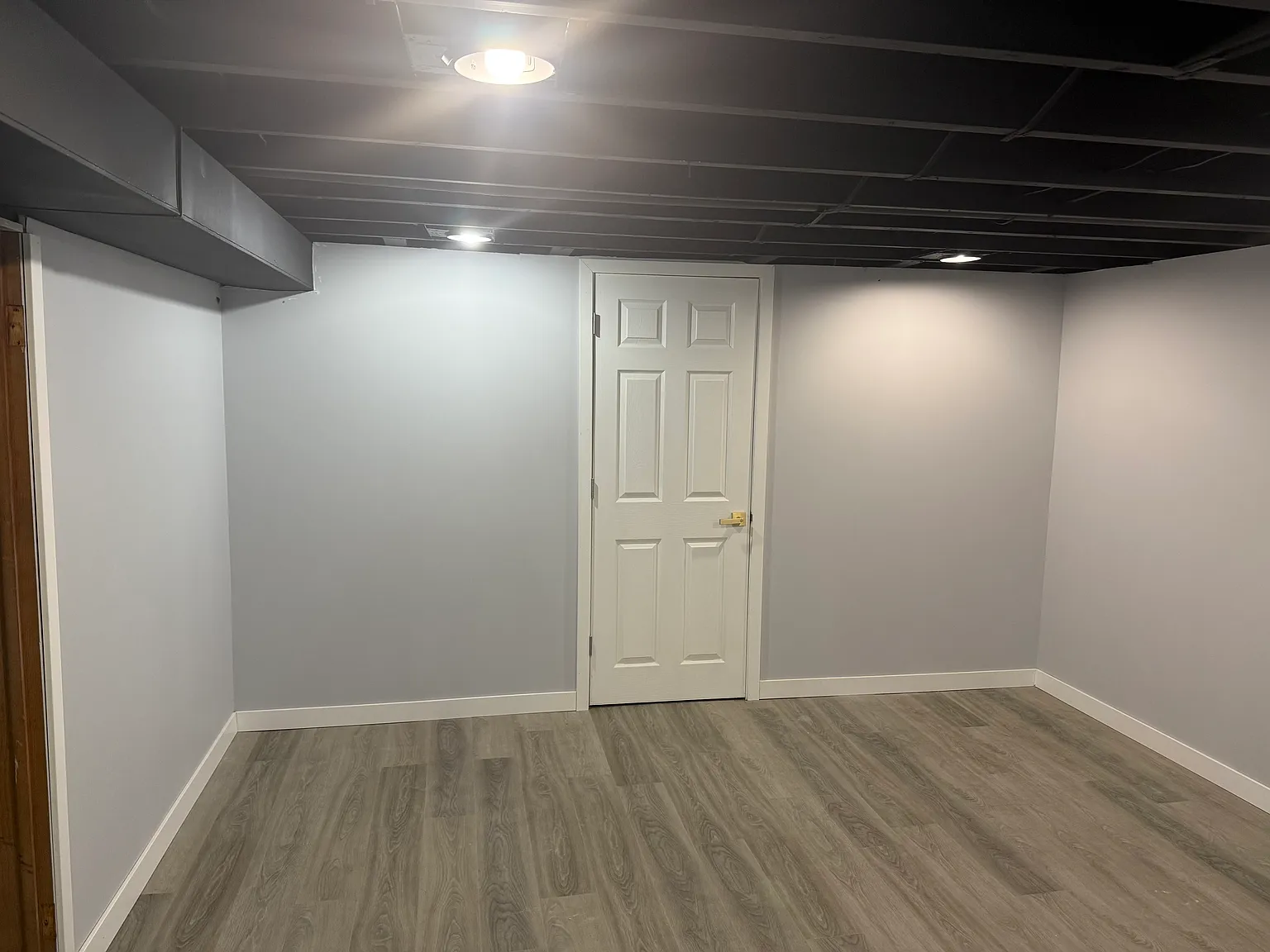 4208 Larkspur Ln — Photo 3