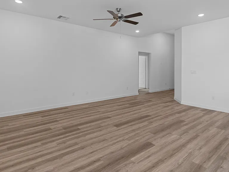 8536 Big Apple Dr — Photo 5