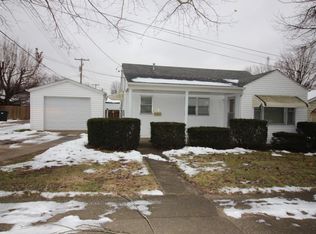 512 S 13th St, Mattoon, IL