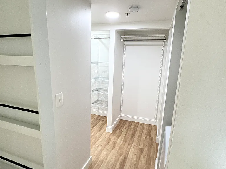 7500 Woodmont Ave #314 — Photo 14