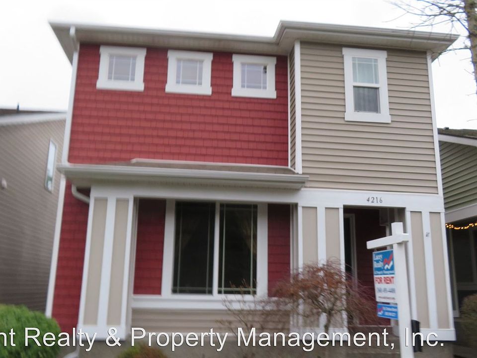 1st image of 4216 Edgewater Blvd NE