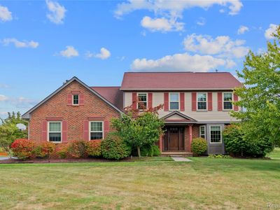 2185 Chestnut Cir, Lake Orion, MI, 48360