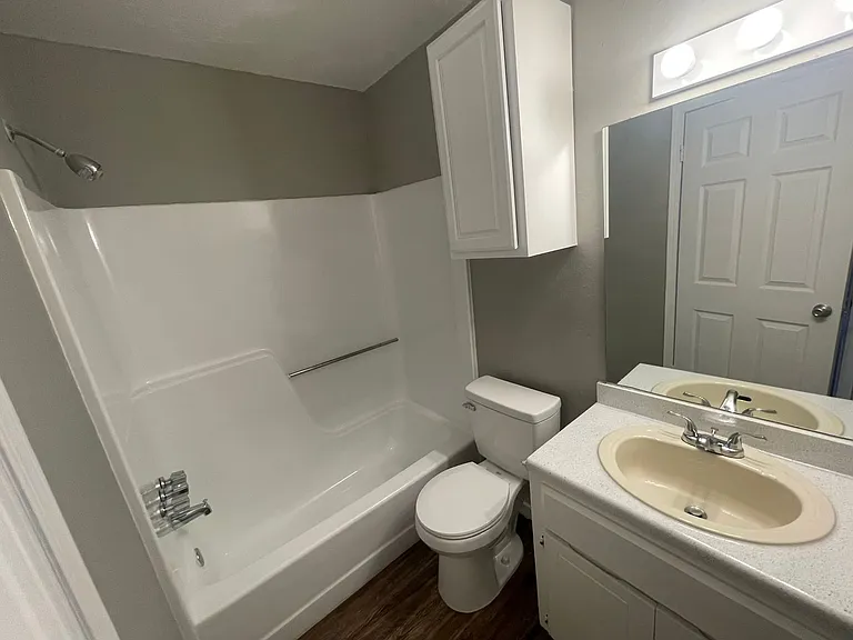 The Bryant Apartment Homes — Photo 34