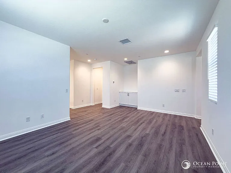 405 Wisteria St — Photo 15