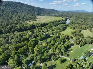 246 Beach Dr, Springfield, WV 26763