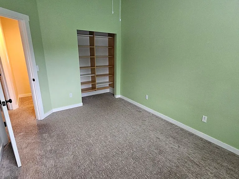 1574 SE Nylace Ln — Photo 32