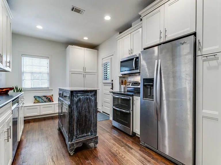 6313 Belmont Ave — Photo 9