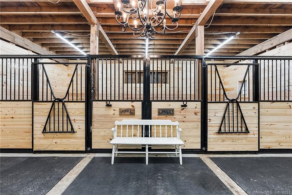 58 Goodrich Ln, Portland, CT 06480 Zillow