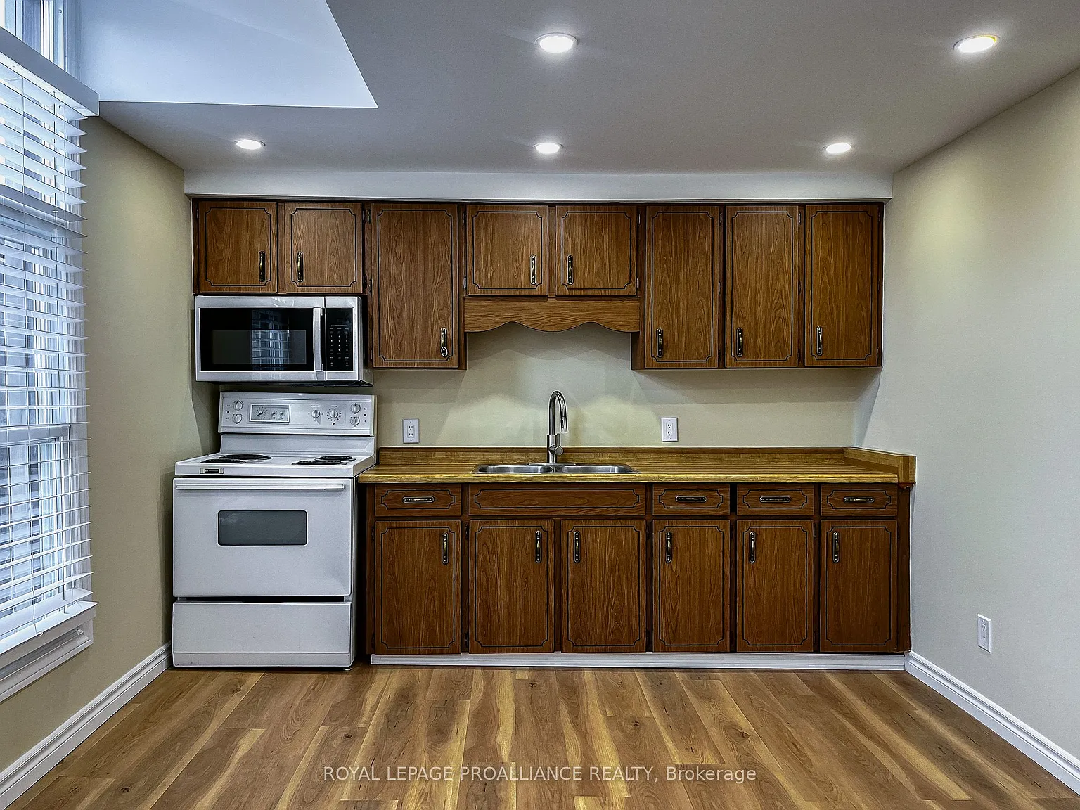 2 bed, $1,850 — Photo 2