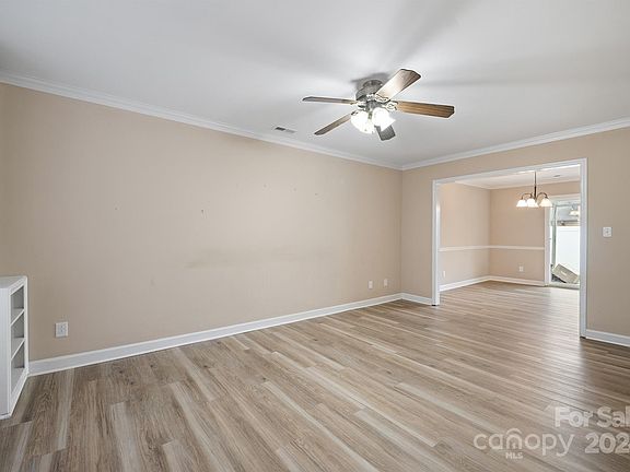 4th image of 1216 E Franklin Blvd APT B