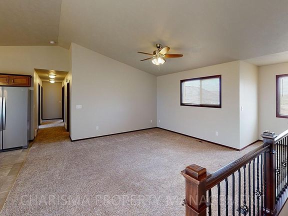2nd image of 320 Vernon Dr #2