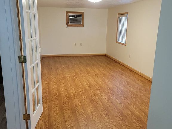 4th image of 816 Fountainview Lake Dr