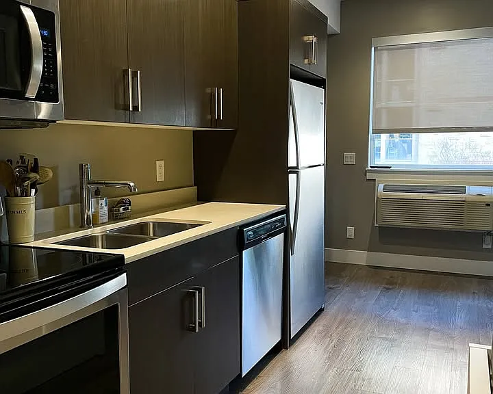 925 Leon Ave #320 — Photo 3