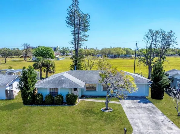 3013 Taunton Dr W, Bradenton, FL 34205