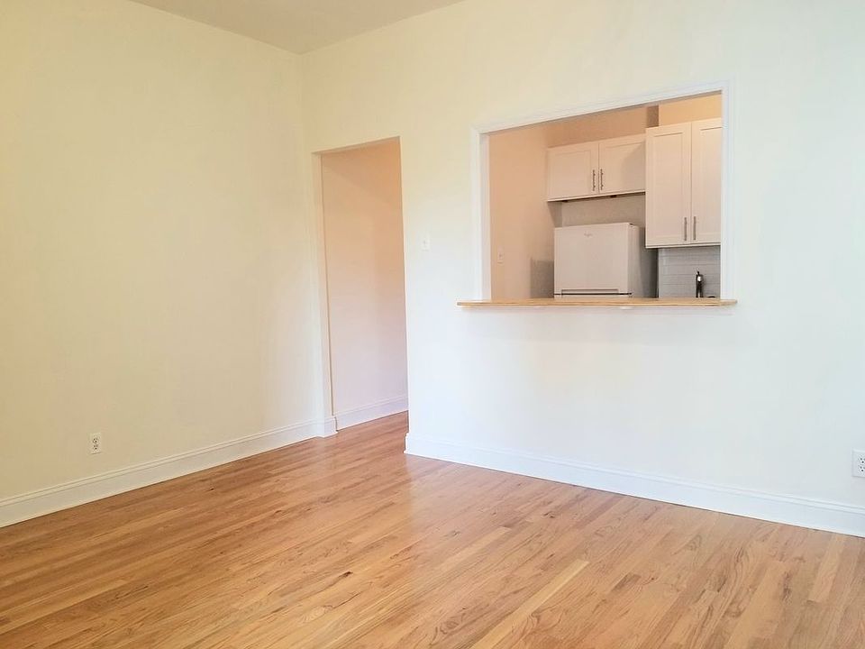 1st image of 589 Park Pl #15B