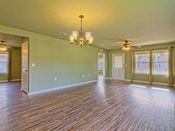 4th image of 800 Salado Creek Ln