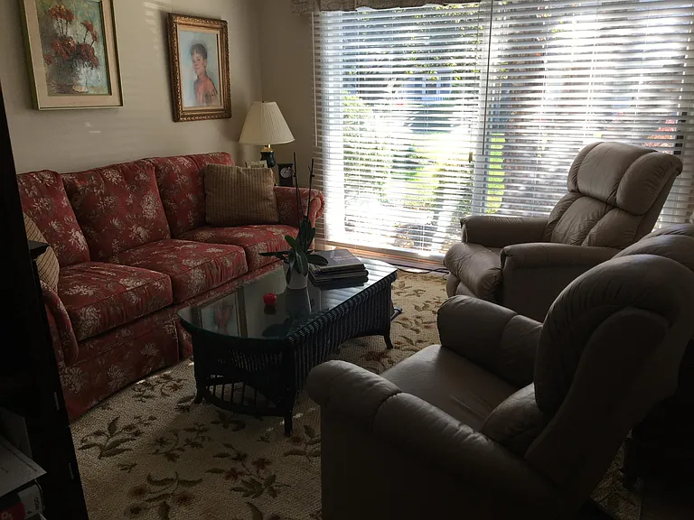 2nd bedroom as a sitting room