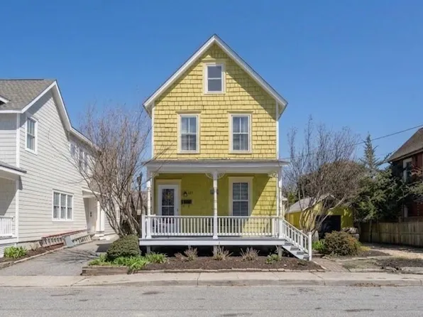 121 Franklin Ave, Lewes, DE 19958