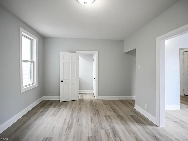 1024 Cannon St E — Photo 19