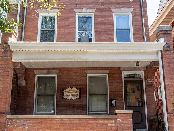 4th image of 984 S Broad St