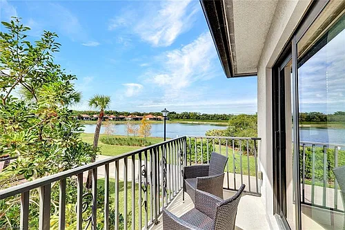 1439 Santiago Cir #2101 Photo 1