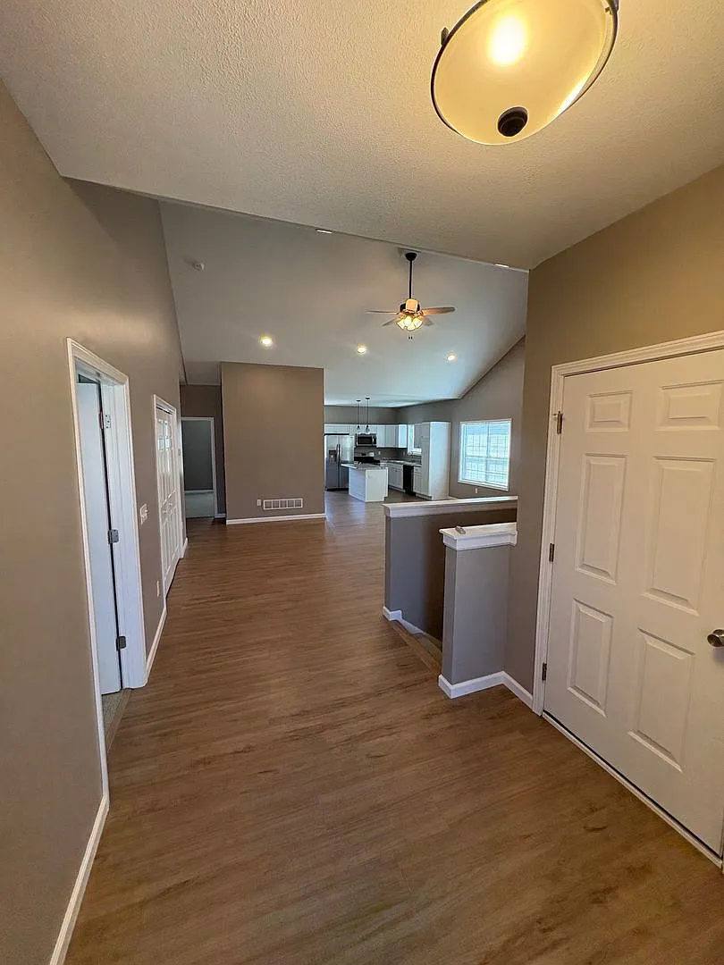 New Construction 3-Bed Ranch in the Heart of Washington 2-Car Garage & All Appliances Included! — Photo 4