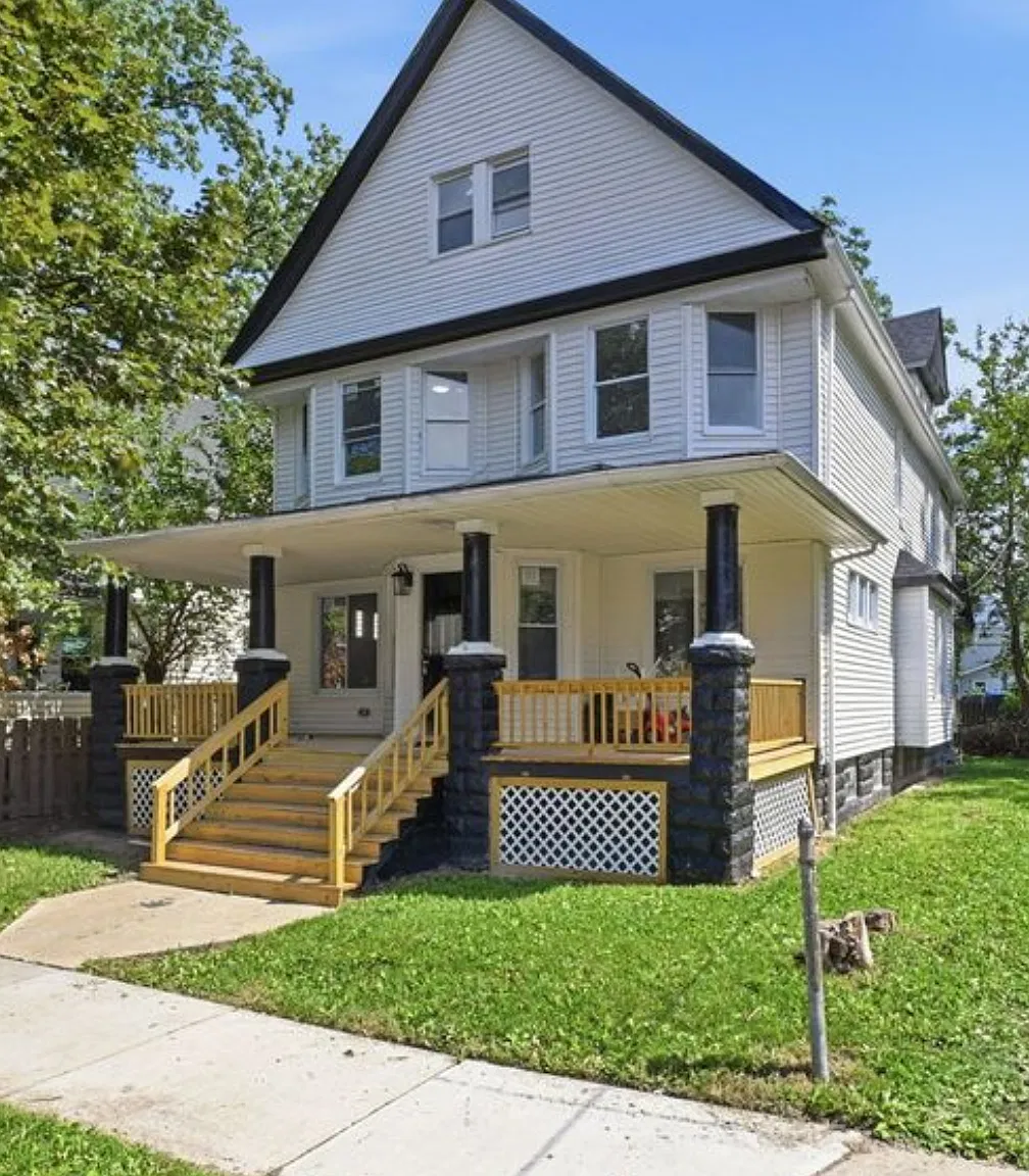 8 bed, 1825 sqft, $1,000 — Photo 2