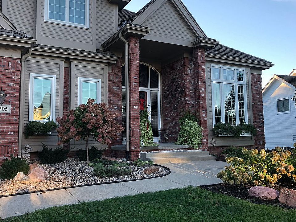 1st image of 2505 N 157th St