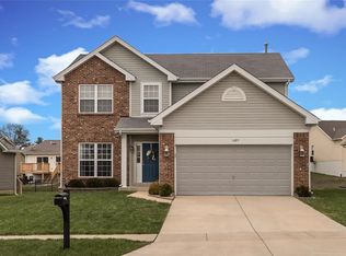1689 Westlake Cir, Pacific, MO 63069