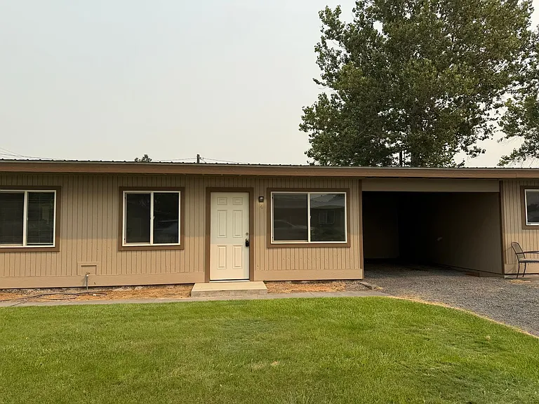 4033 Ottmar Rd NE — Photo 18