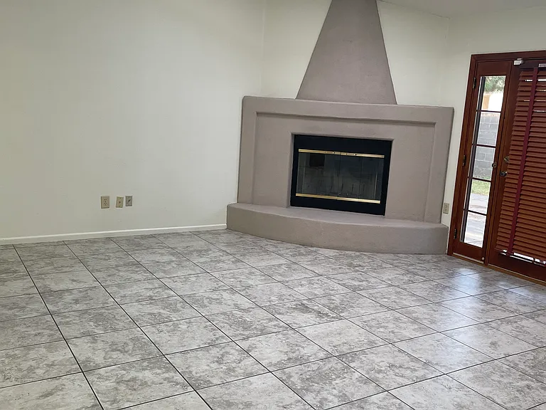 1618 Marquis Ln — Photo 5