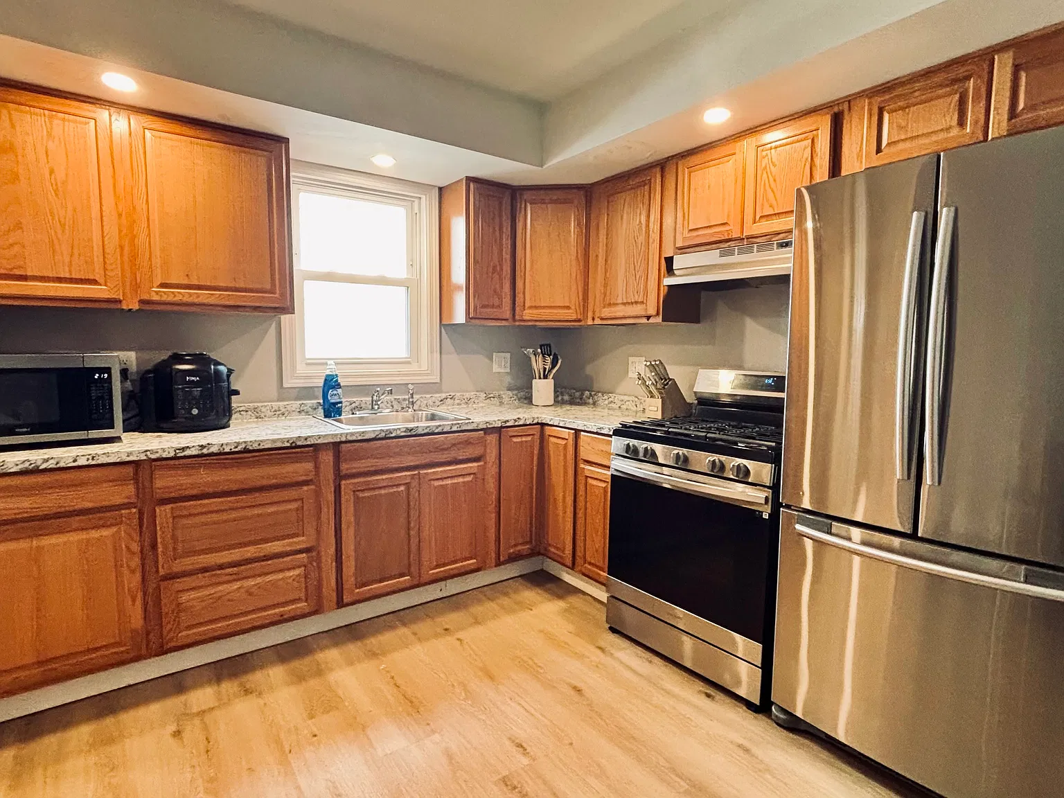 3 Hill Pl — Photo 1