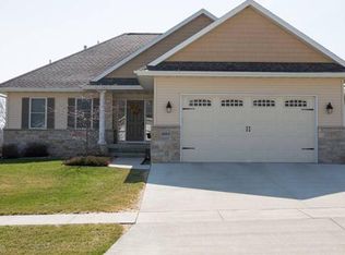 4104 Stewart Ln, Cedar Falls, IA 50613
